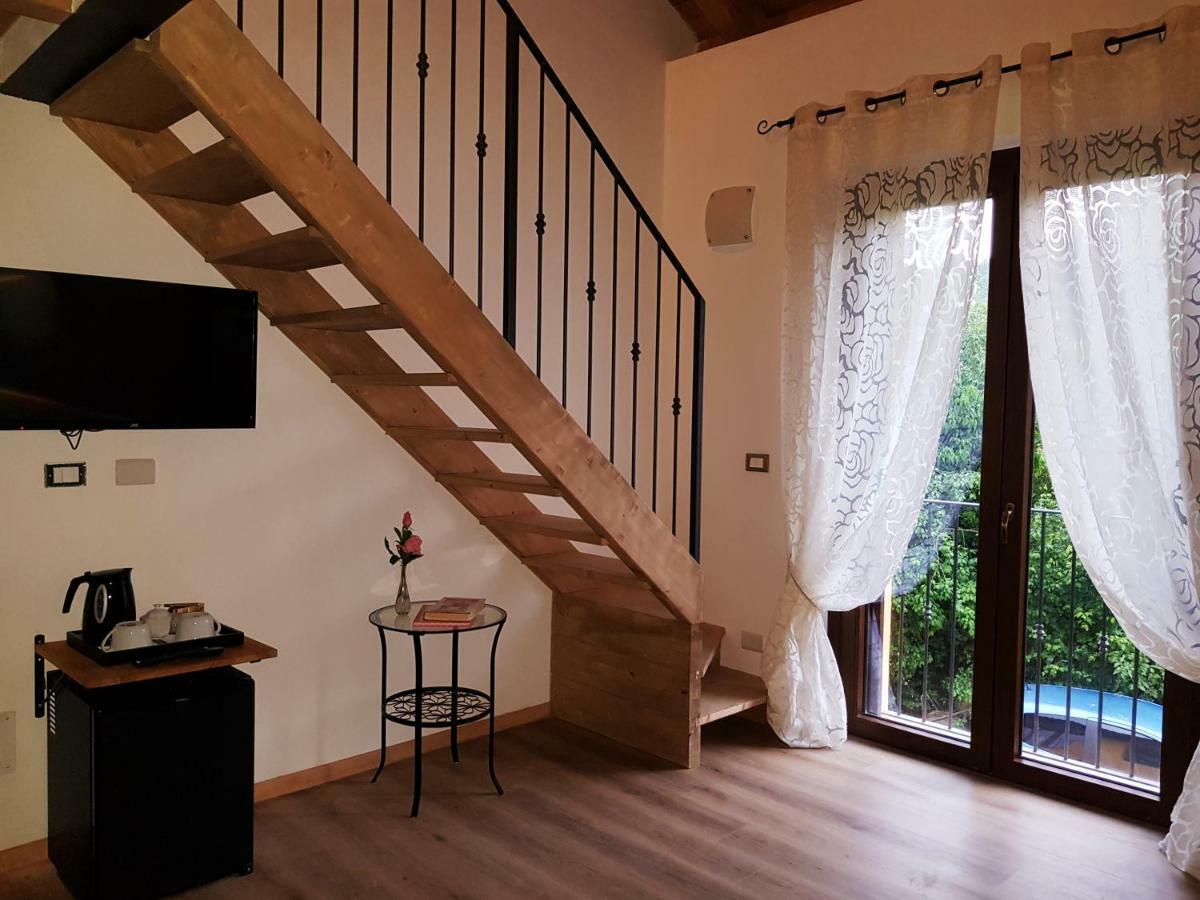 Гостевой дом Cascina Ghitin Relais Асти Экстерьер фото