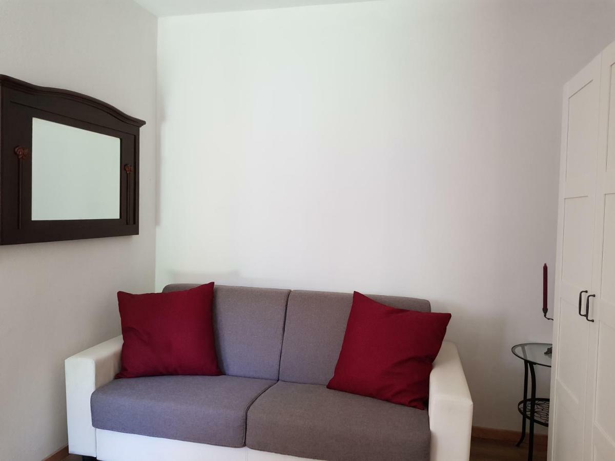 Гостевой дом Cascina Ghitin Relais Асти Экстерьер фото
